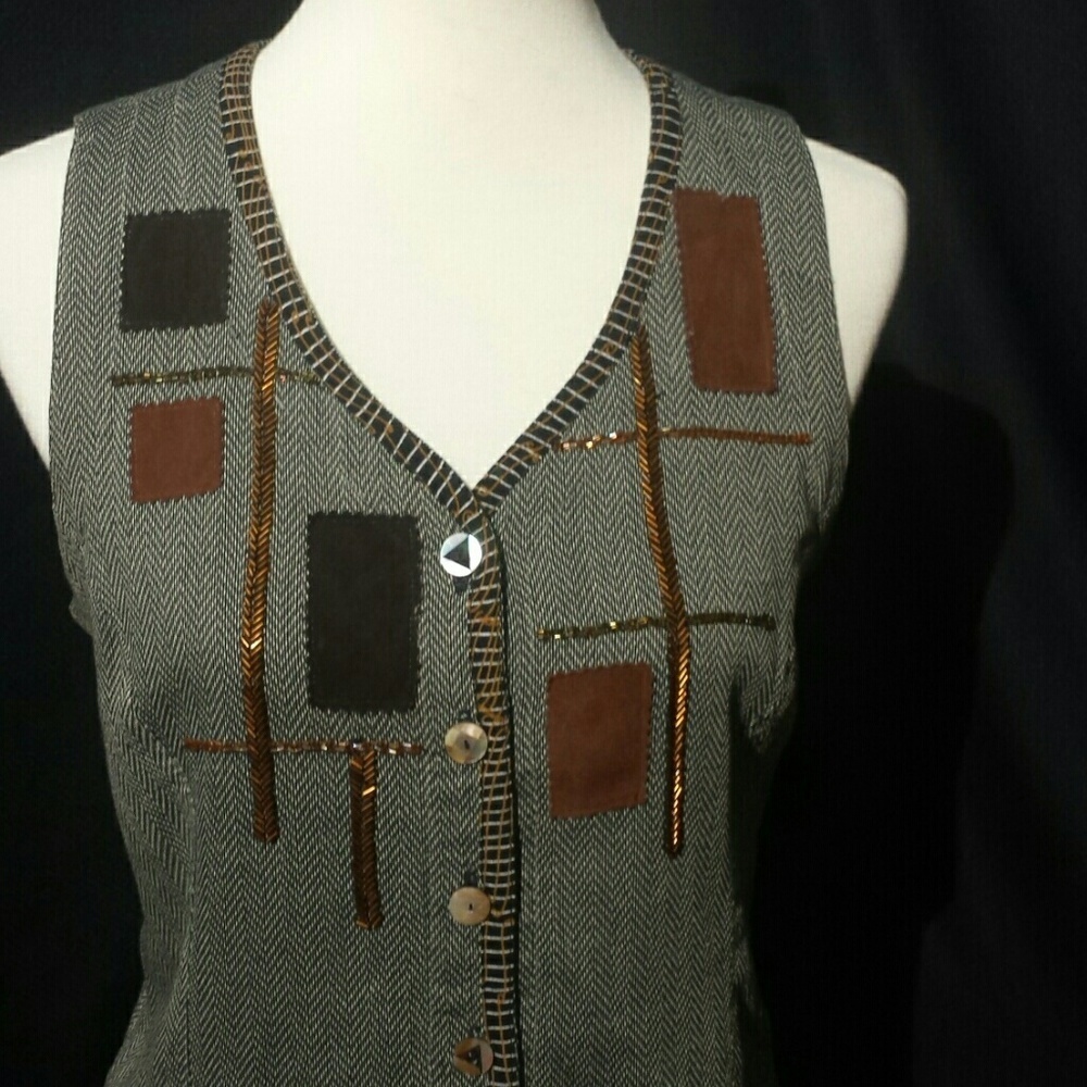 💕FAITH* VEST - Picture 2 of 4